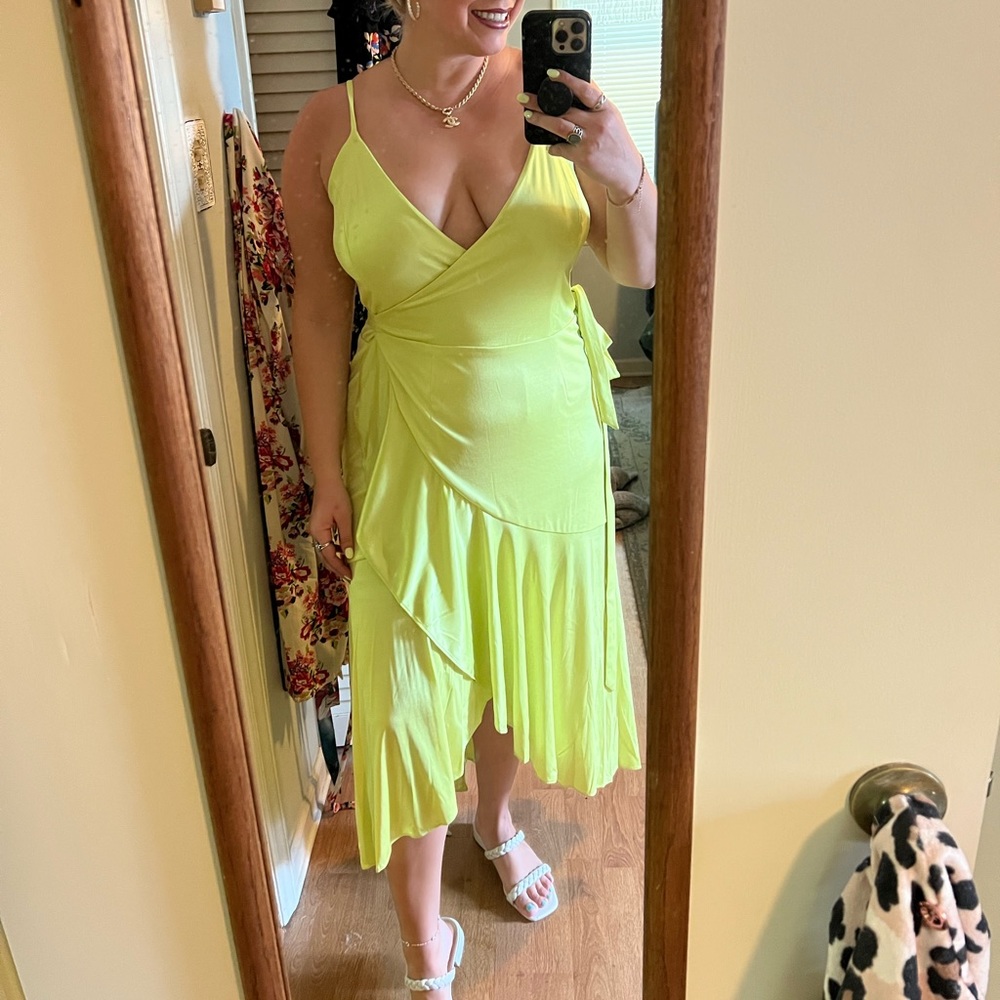 Dress the population wrap dress!